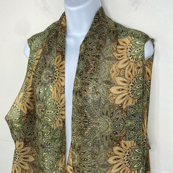 Accents by Lavello Convertible chiffon light weight Green and Tan Patterned Vest - Picture 2 of 15